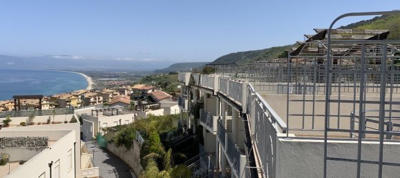 Apartamento de 3 dormitorios en Pizzo, Italy No. 114768 6