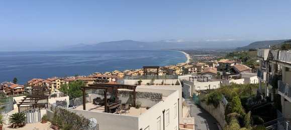 Apartamento de 3 dormitorios en Pizzo, Italy No. 114768 19