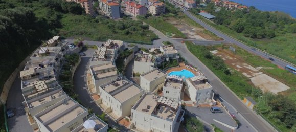 Apartamento de 3 dormitorios en Pizzo, Italy No. 114768 2