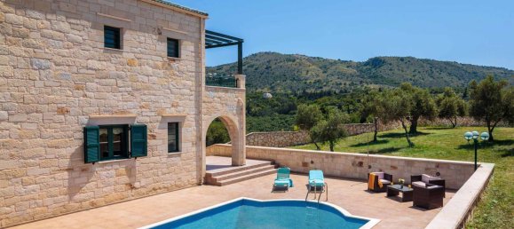 4 Schlafzimmer Villa in Chania, Greece, Nr. 91 18