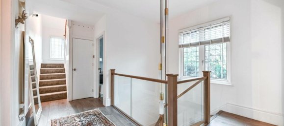 5 bedrooms House in Hounslow, United Kingdom No. 9251 13