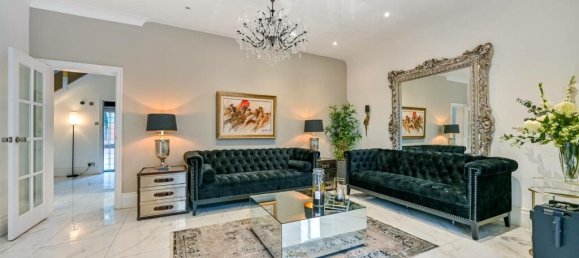 5 bedrooms House in Hounslow, United Kingdom No. 9251 4