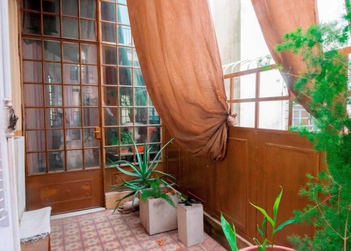 Casa de 5 dormitorios en Buenos Aires, Argentina No. 65358