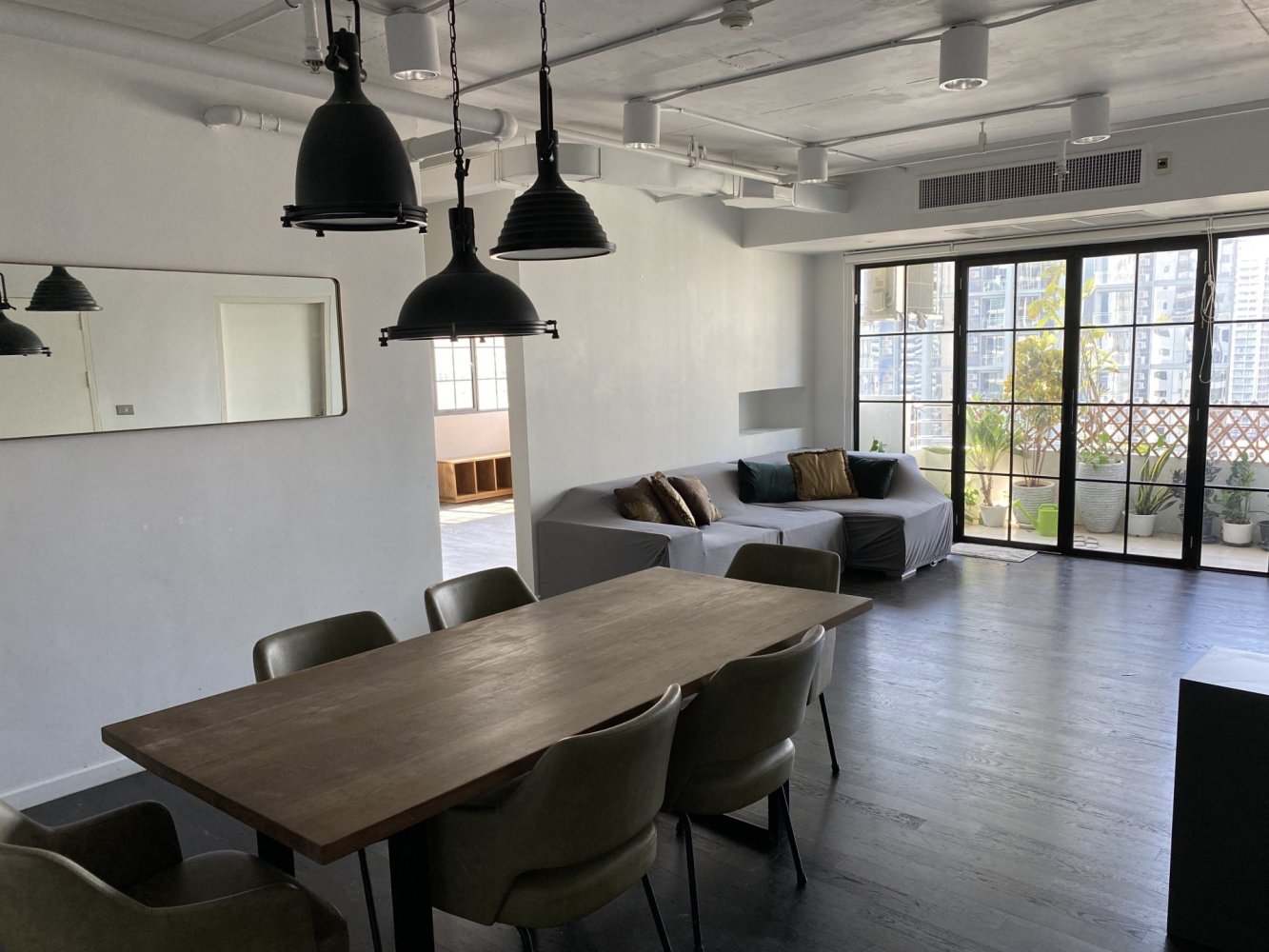 Кондоминиум  с 3 спальнями в Ваттхана, Таиланд № 75814