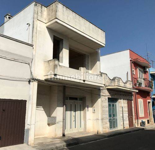 2 غرف نوم شقة في San Pietro Vernotico, Italy رقم 136431