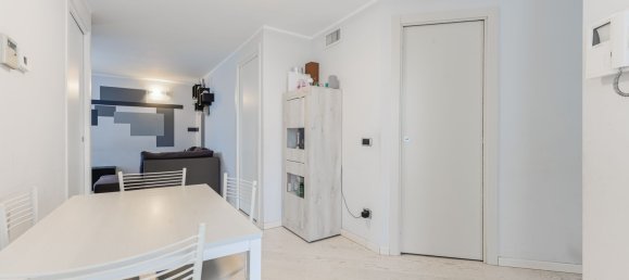 Apartamento de 3 habitaciónes en Melegnano, Italy No. 286369 12