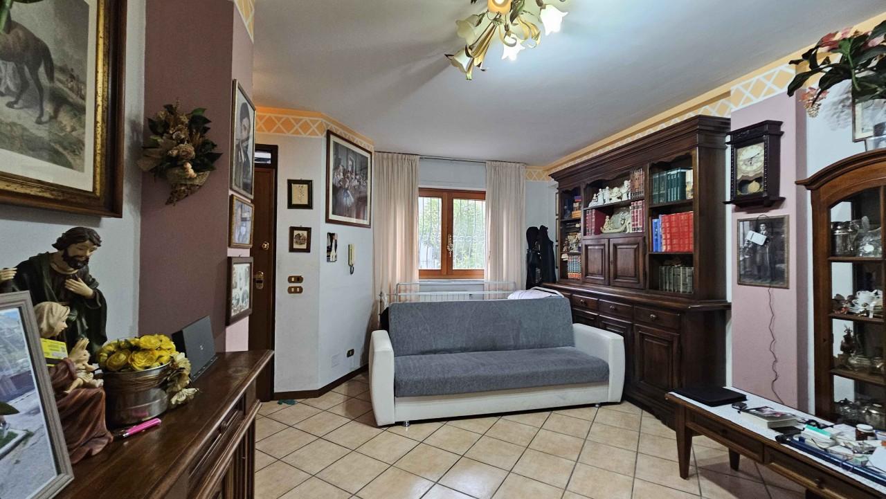 Вилла с 7 комнатами в Виареджо, Италия № 12843