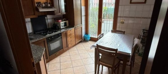 Вилла с 7 комнатами в Виареджо, Италия № 12843 2