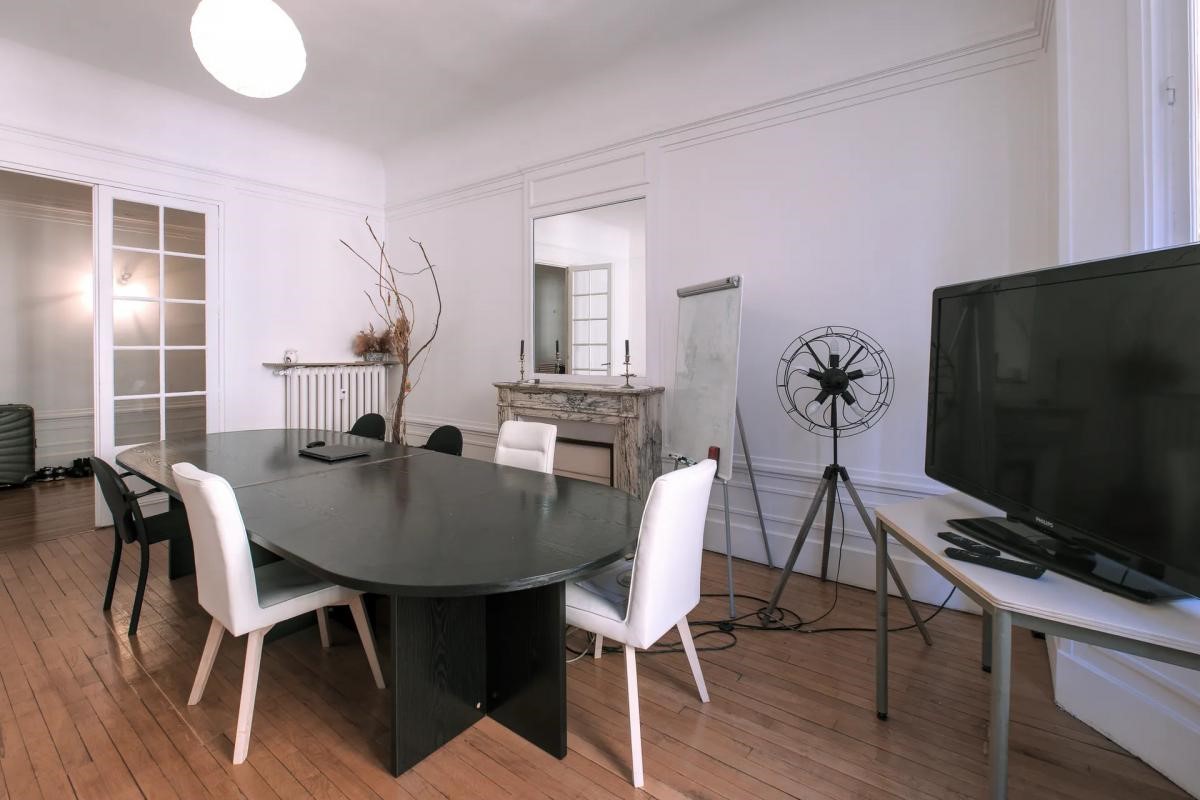 Квартира с 4 спальнями в Нанси, Франция № 76899