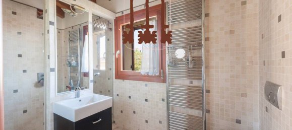 Вилла с 4 спальнями в Виллорба, Италия № 174780 16