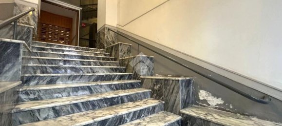 4 bedrooms Apartment in Naples, Italy No. 340030 16