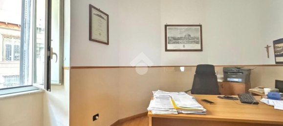 4 bedrooms Apartment in Naples, Italy No. 340030 13