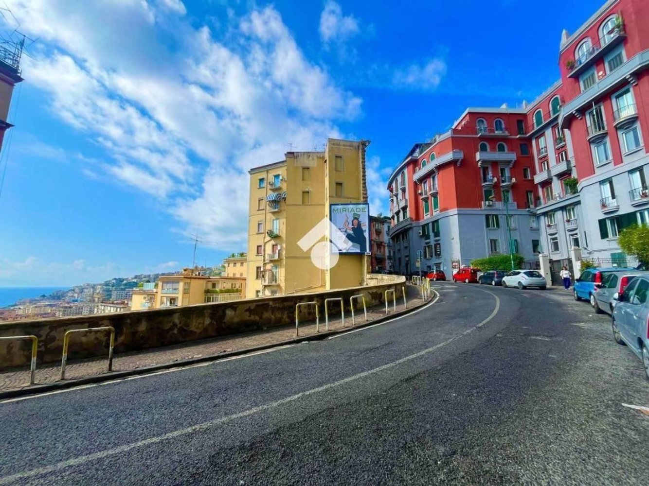 4 bedrooms Apartment in Naples, Italy No. 340030