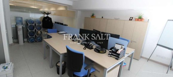 35m² Office in Mosta, Malta No. 13117 3