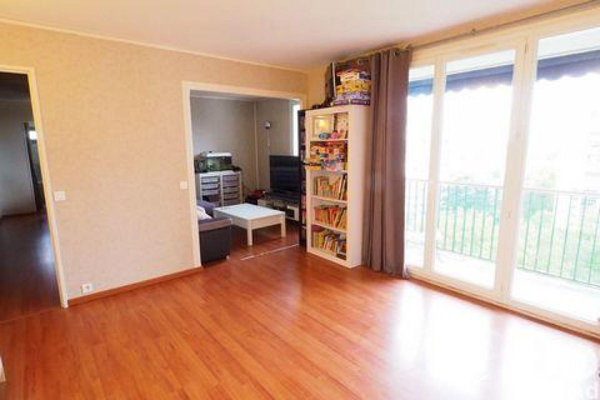 Кондоминиум  с 3 спальнями в Обонн, Франция № 27724