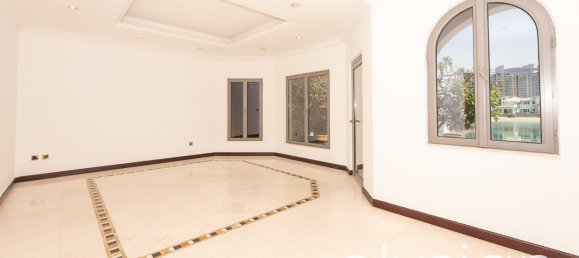 4 bedrooms Villa in Palm Jumeirah, UAE No. 42416 6
