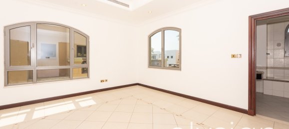 4 bedrooms Villa in Palm Jumeirah, UAE No. 42416 10