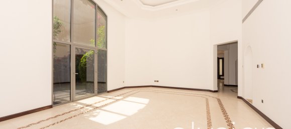 4 bedrooms Villa in Palm Jumeirah, UAE No. 42416 11