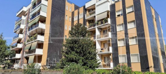 3 bedrooms Apartment in Rome, Italy No. 346700 11