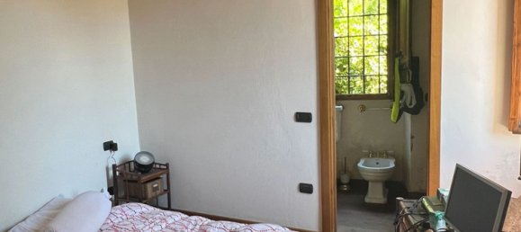 3 rooms Apartment in Florence, Italy No. 171085 16