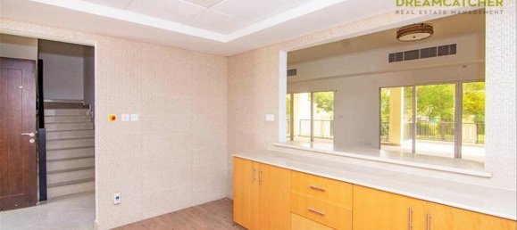 4 bedrooms Townhouse in Al Hamra Village, UAE No. 34946 8