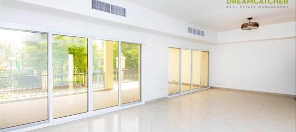 4 bedrooms Townhouse in Al Hamra Village, UAE No. 34946 4