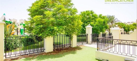 4 bedrooms Townhouse in Al Hamra Village, UAE No. 34946 3