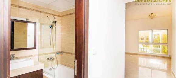 4 bedrooms Townhouse in Al Hamra Village, UAE No. 34946 17