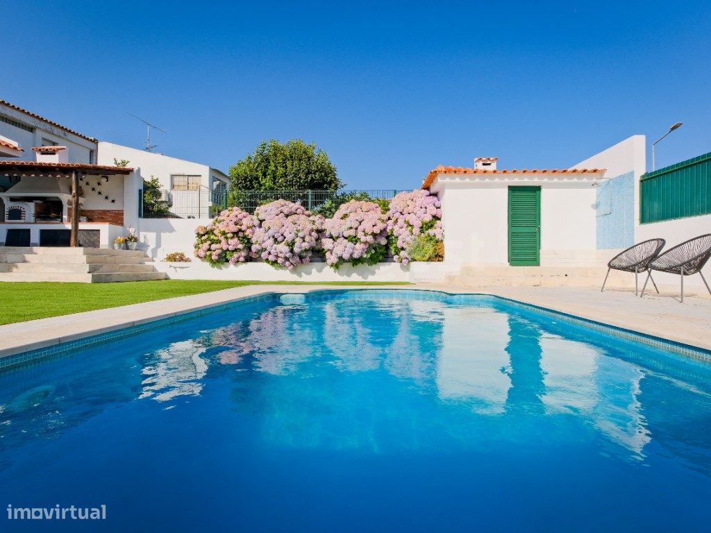 Дом с 4 спальнями в Синтра, Португалия № 209974