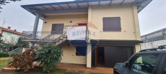 4 Schlafzimmer Haus in Lugo, Italy, Nr. 92339 7