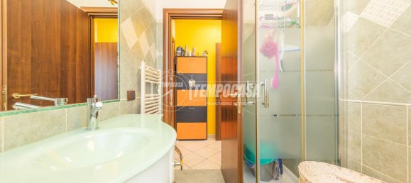 2-salle Appartement à Marino, Italy No. 18929 10