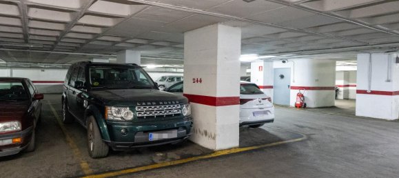 Apartamento de 4 dormitorios en Granada, Spain No. 19830 33