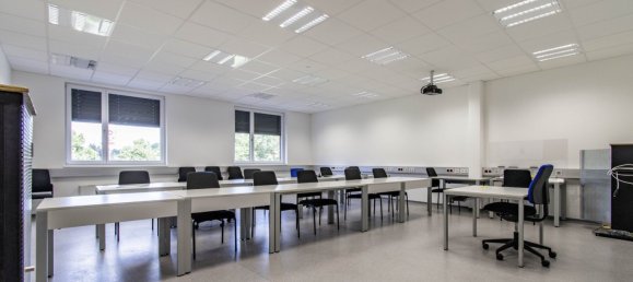 Oficina en Grieskirchen, Austria 1514 m² No. 129367 3