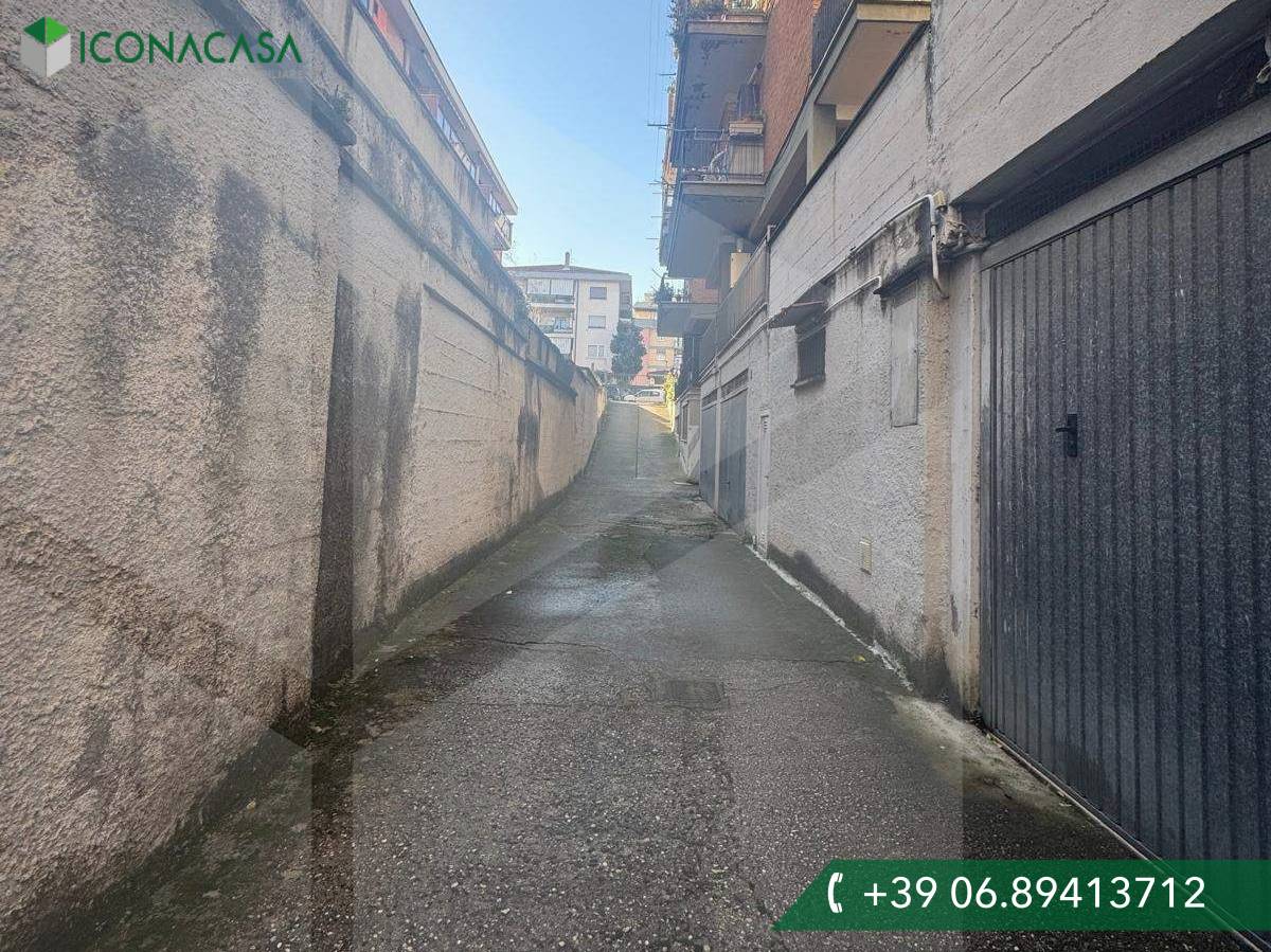 Garage in Rome, Italy 16m², Nr. 24913