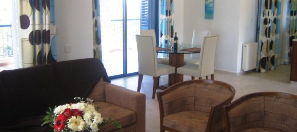 3 bedrooms Villa in Paphos, Cyprus No. 12471 5