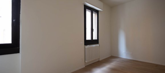 1 bedroom Apartment in Milan, Italy No. 356605 10