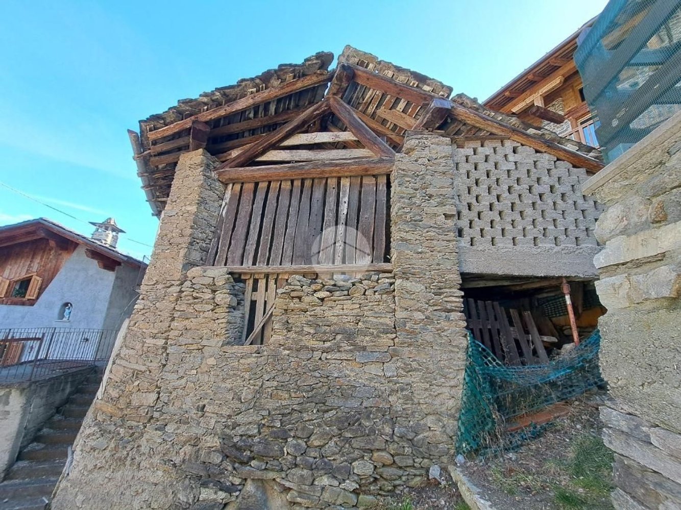 4 bedrooms House in Introd, Italy No. 382062