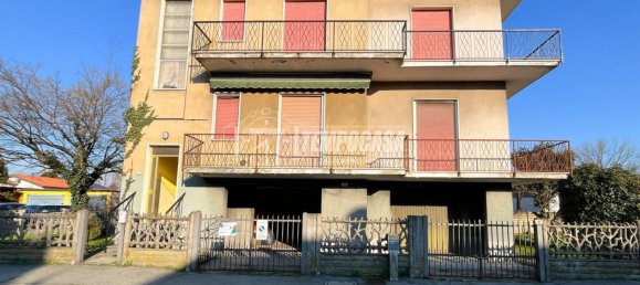 4 Schlafzimmer Haus in Tribiano, Italy, Nr. 222358 2