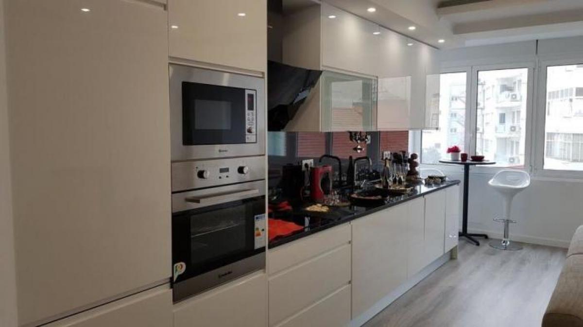 2 bedrooms Apartment in Lisbon, Portugal No. 4198