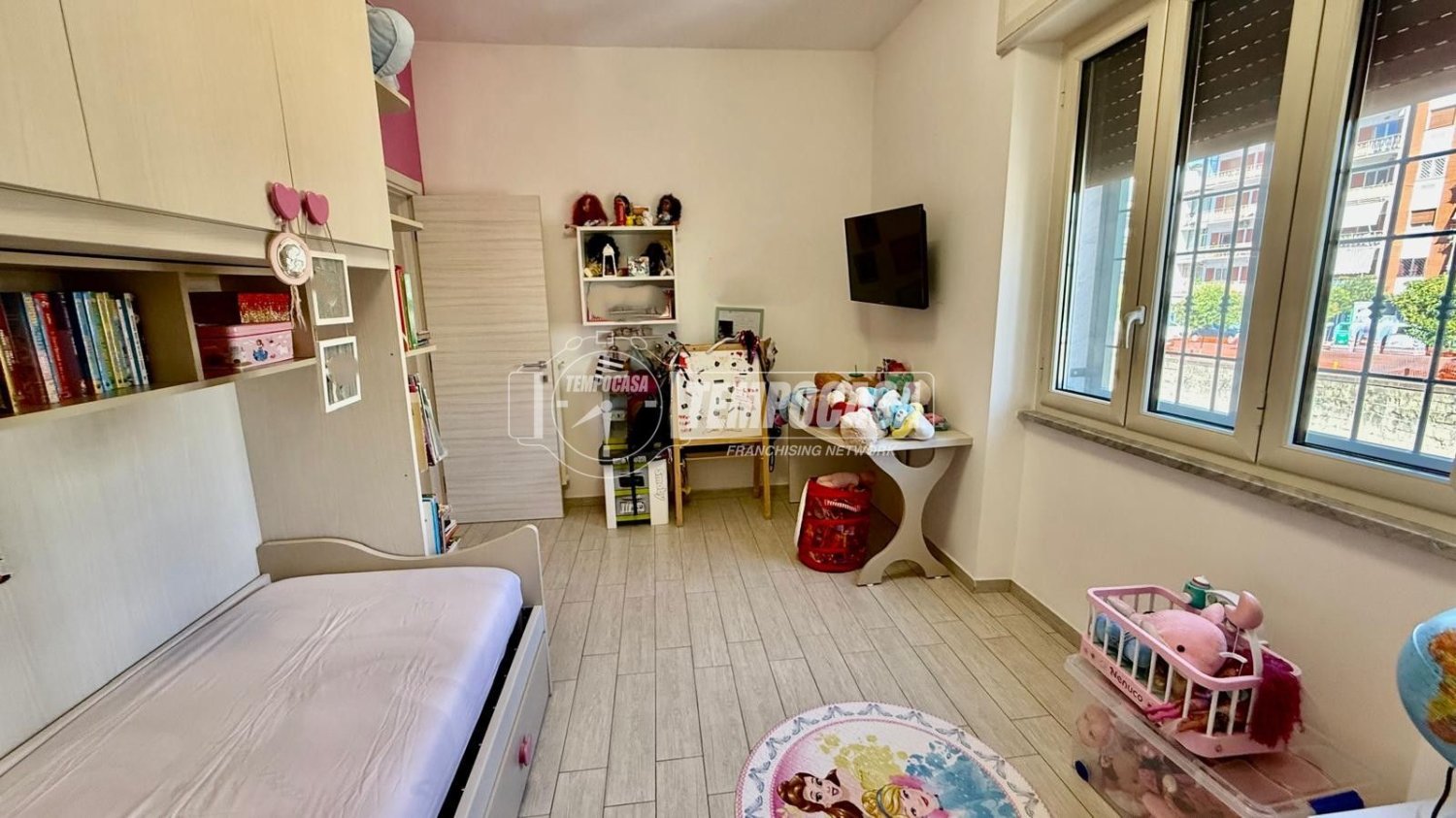 4غرفة شقة في Naples, Italy رقم 293714