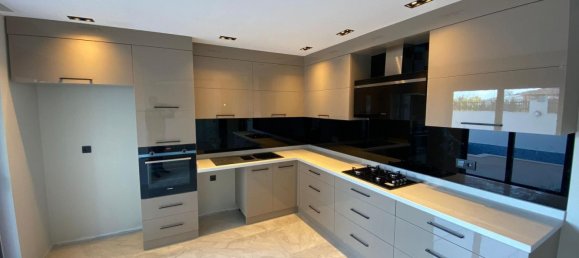 Villa 3+1 in Kundu, Turkey No. 28013 3