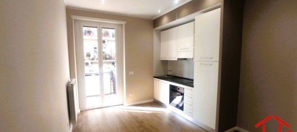 2 Schlafzimmer Wohnung in Rome, Italy, Nr. 198387 4