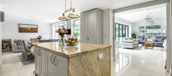 5 bedrooms House in Hadley Wood, United Kingdom No. 6597 7