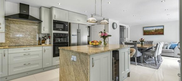 5 bedrooms House in Hadley Wood, United Kingdom No. 6597 5