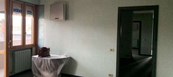 2 rooms Apartment in Legnano, Italy No. 226837 3