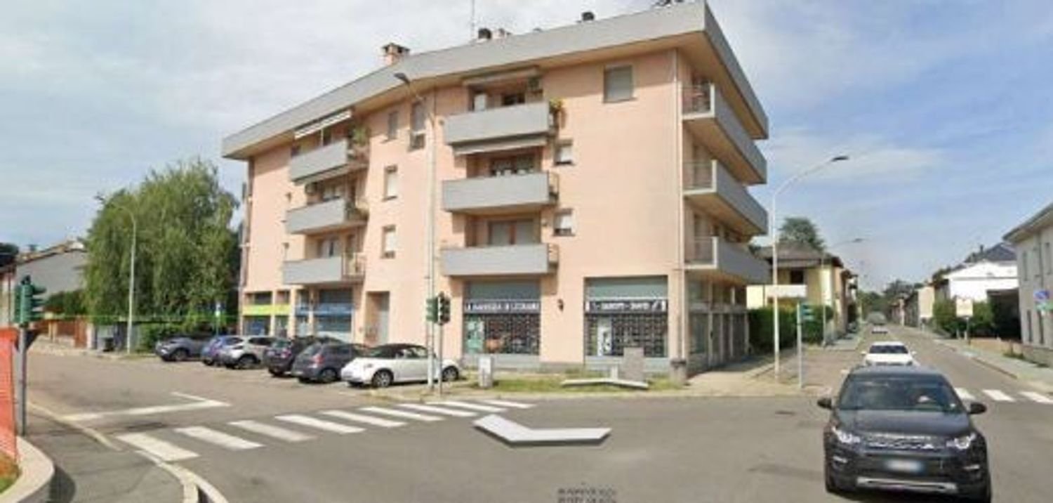 2 rooms Apartment in Legnano, Italy No. 226837