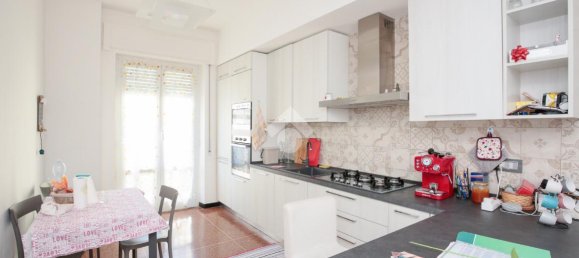 3غرفة شقة في Genoa, Italy رقم 41642 6