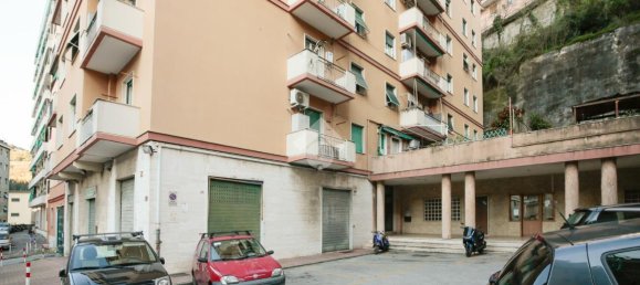 3غرفة شقة في Genoa, Italy رقم 41642 24