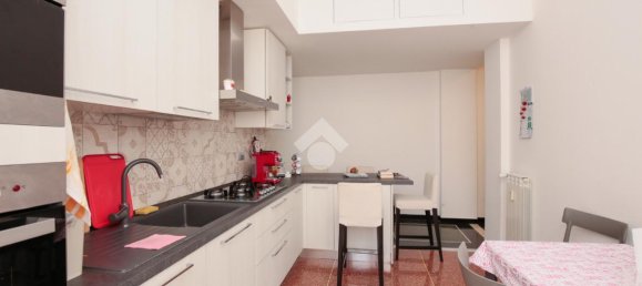 3غرفة شقة في Genoa, Italy رقم 41642 10