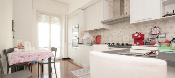 3غرفة شقة في Genoa, Italy رقم 41642 8